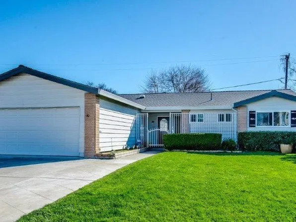 10 Redwood Dr, Woodland, CA 95695
