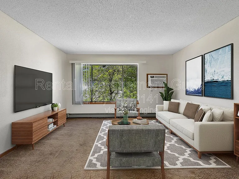133 E Cedar St #302 — Photo 1
