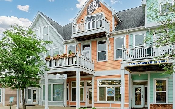 2nd image of 1675 Town Center St #1675