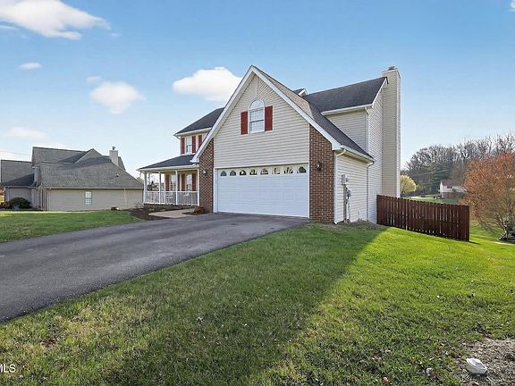 4th image of 105 Meadow Ct