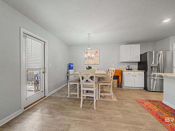4th image of 7487 Brompton Dr