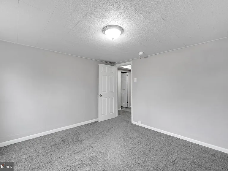 19 McClellan Ave — Photo 12