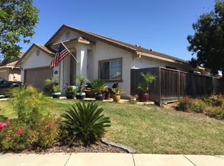 2 Eagle Cir, Salinas, CA 93905