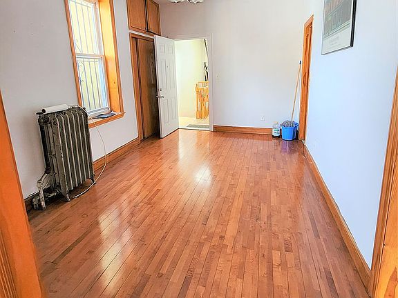 2nd image of 3103 30th Ave APT 3