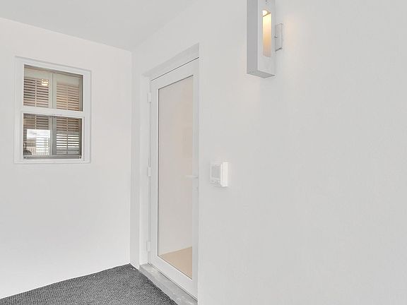 4th image of 3050 NE 47th Court #204