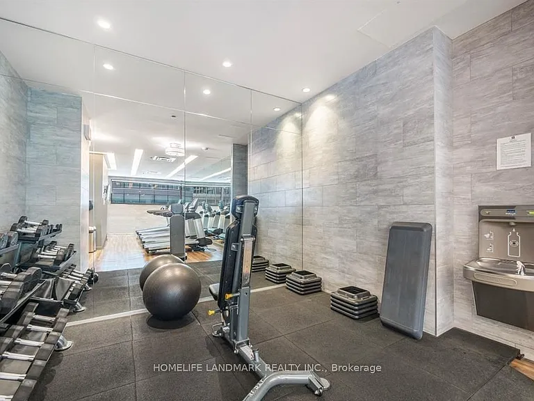 155 Yorkville Ave #901 — Photo 12
