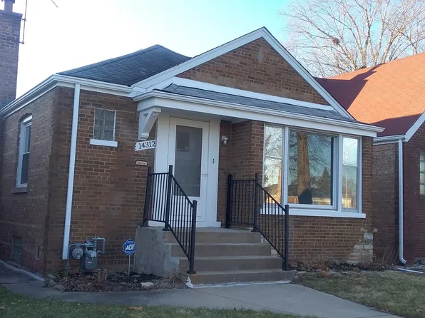 14312 S Dearborn St, Riverdale, IL 60827