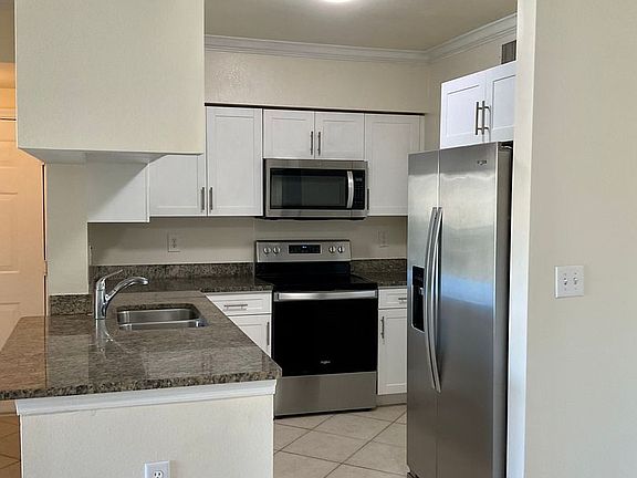 3rd image of 6530 Emerald Dunes Dr APT 304