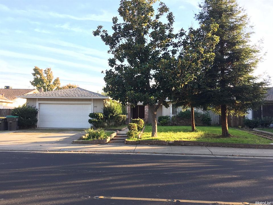 1st image of 3402 Stanfield Dr
