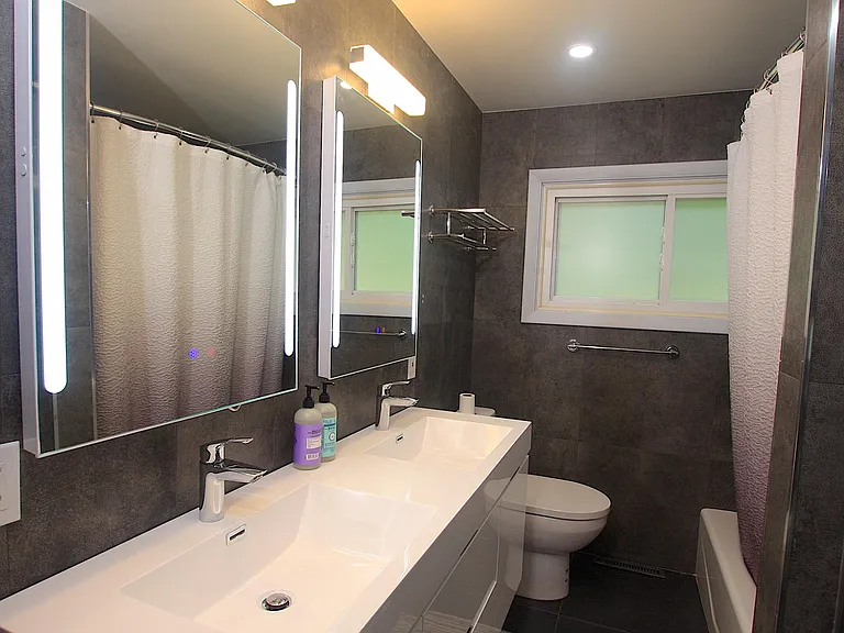 5377 Bates Rd — Photo 2