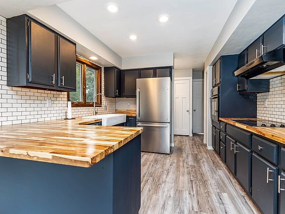 5th image of 17397 Melody Cir