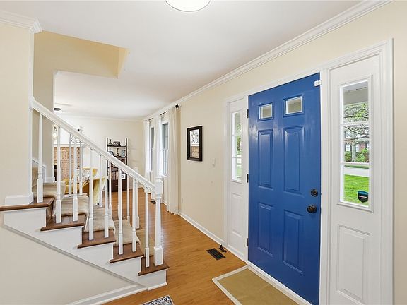 4th image of 193 Southway Dr
