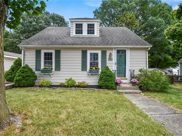 115 Curran Rd, Cumberland, RI 02864