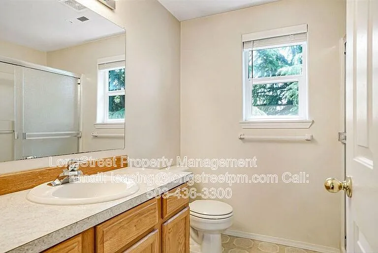 332 NE Carmen Pl — Photo 30
