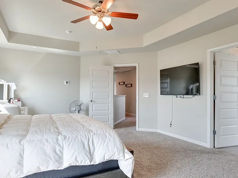 935 Hay Meadow Dr — Photo 23