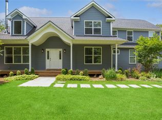 22 Tuthill Point Rd, East Moriches, NY 11940