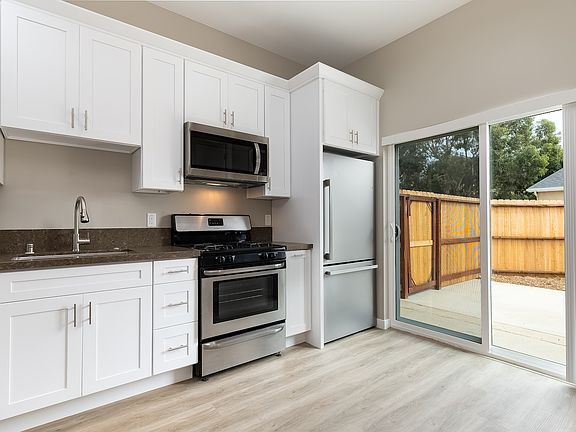 2nd image of 917 California St Unit 3