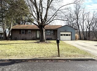 29 Brookside Ave E, Apalachin, NY 13732