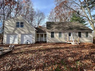 5 Long Leaf Ln, Somersworth, NH 03878