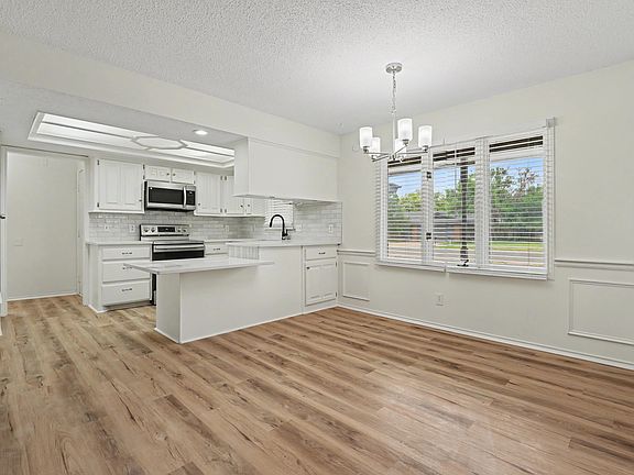 3rd image of 5216 94th St