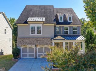 765 Grove Valley Dr, Cumming, GA