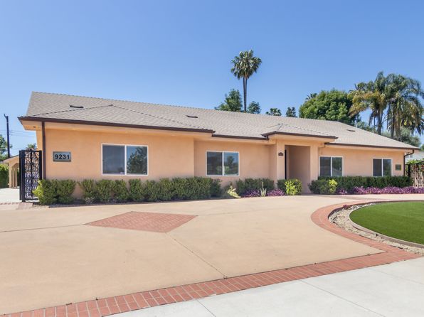 9231 Vanalden Ave
