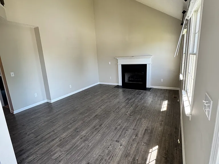 1200 King Edwards Way — Photo 6