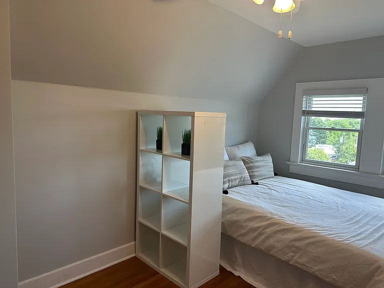 39 N Mountain Ave #9 — Photo 6