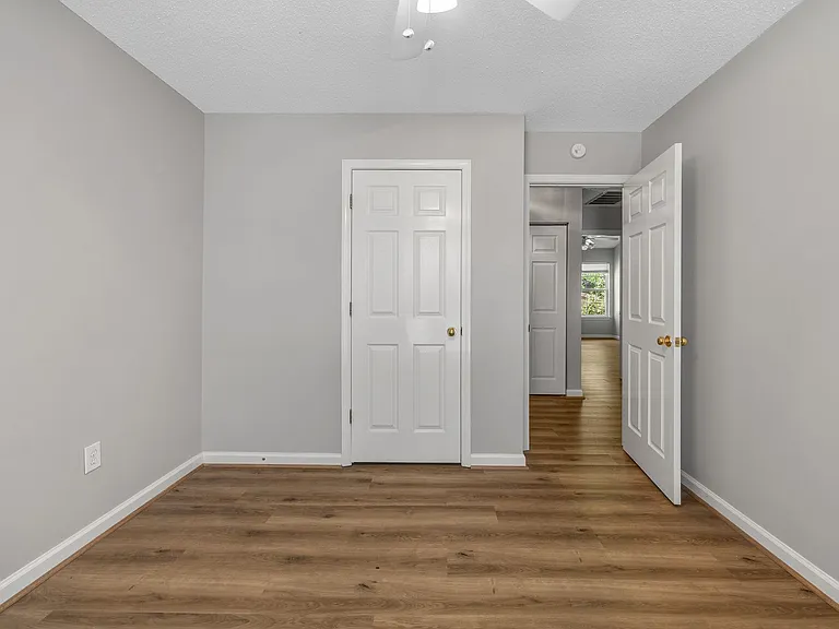 17 Waterfield Ct — Photo 26