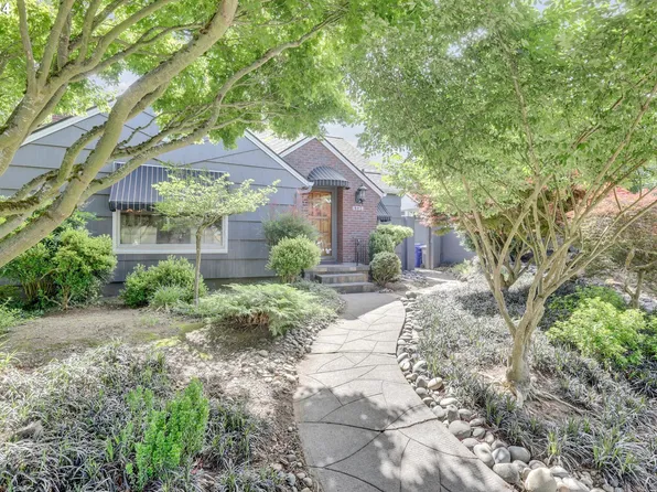 5736 NE 32nd Pl, Portland, OR 97211