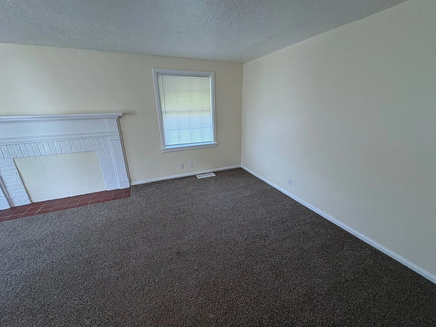Charming 3BR/2BA Home with Hardwood Floors & Covered Parking — Photo 4