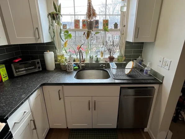 1000 Maple St APT 3, Conshohocken, PA 19428