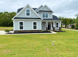 155 Providence Point Ln, Wellford, SC 29385