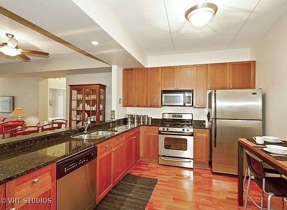 3rd image of 515 N Harlem Ave APT 103