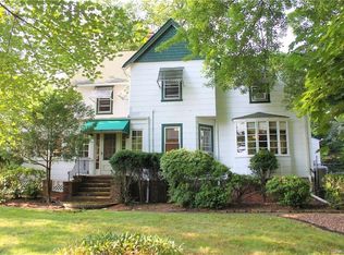 1 Duryea Pl, Nanuet, NY 10954