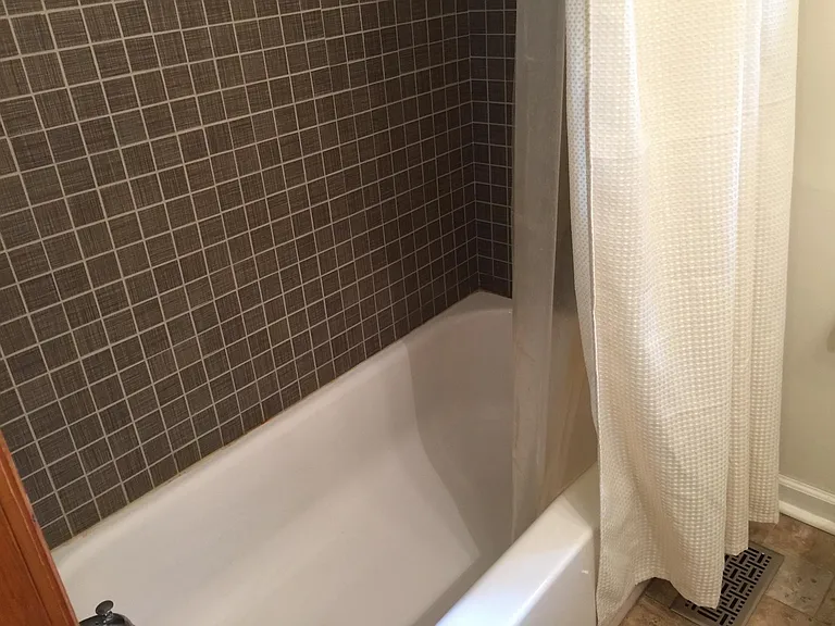 1020 Highland St — Photo 10