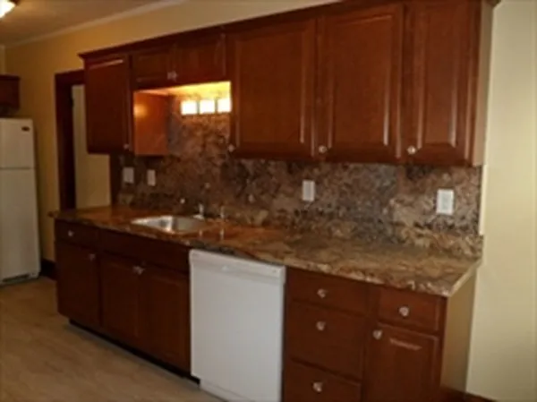 104 S Main St #3 — Photo 6