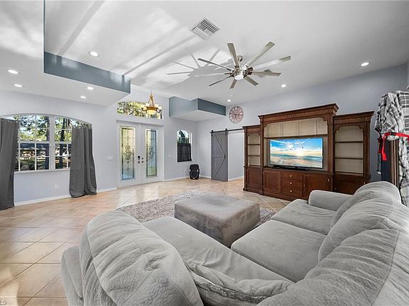 4th image of 1205 Lincoln AVE