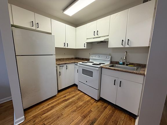 3rd image of 234 W 123rd St APT 2