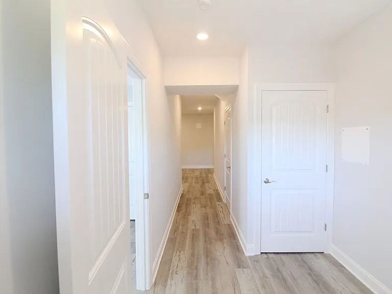1073 Bluemoon Dr — Photo 31