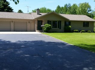 531 Jaworski Rd, Pulaski, WI 54162