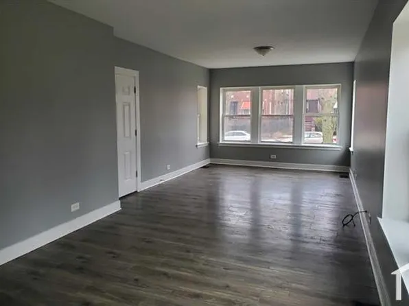 4907 W Cortez St #1, Chicago, IL 60651