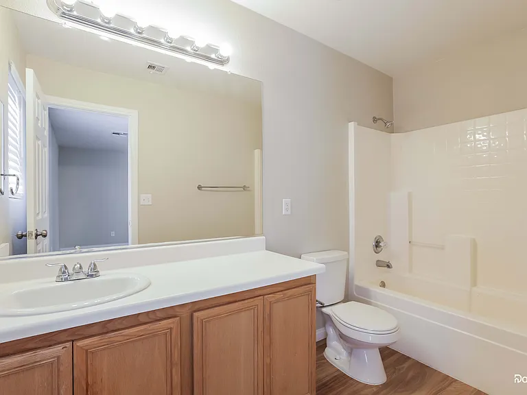 8564 Blowing Pines Dr — Photo 12