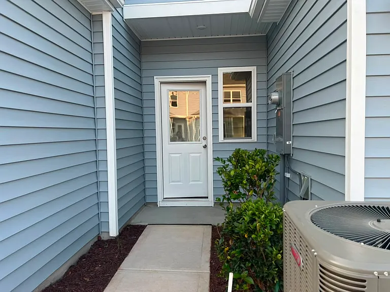 2213 Glen Crossing Dr — Photo 30