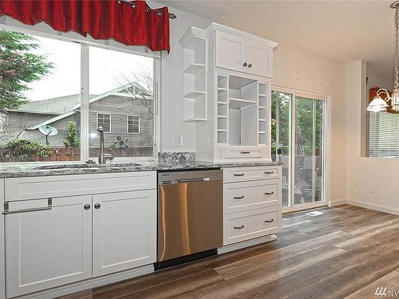 5th image of 6919 135th St SE