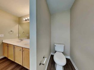 426 Fernway Dr, Burlington, NC 27217