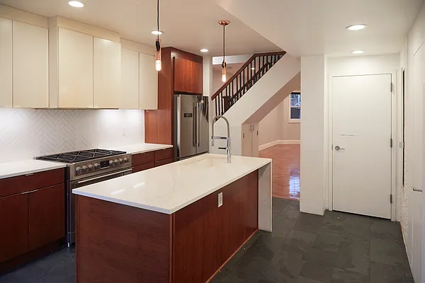 Rented by Compass | media 18