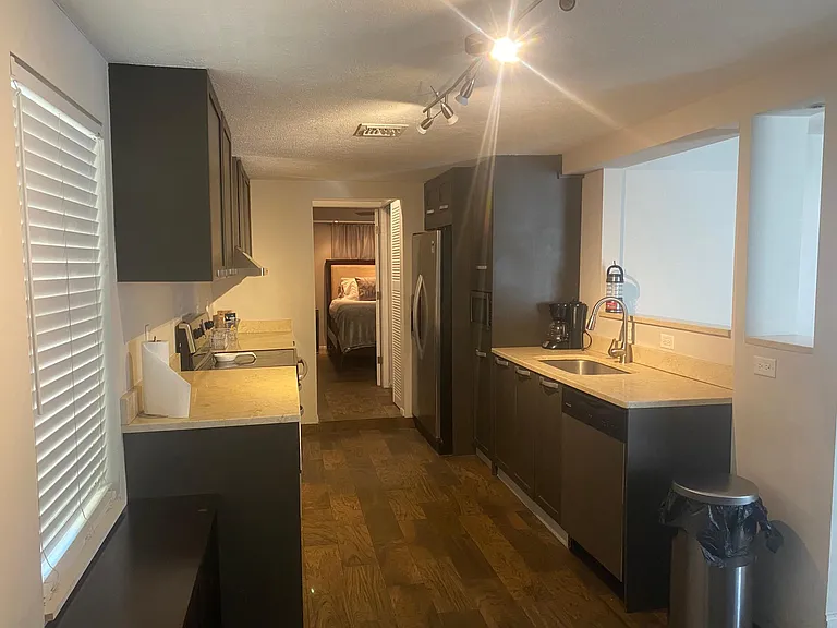 907 Fruitland Ave — Photo 6