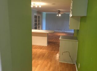 421 E Kansas St, Walters, OK 73572