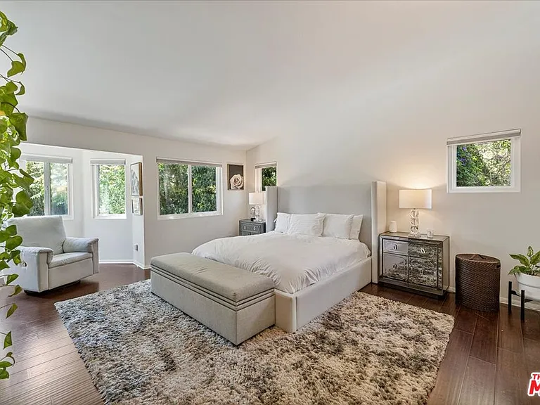 12834 Landale St — Photo 27